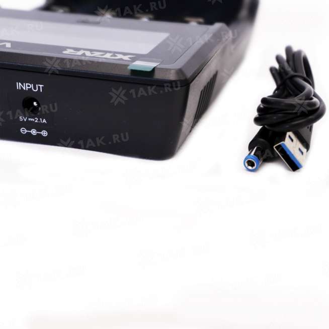 Зарядное устройство XTAR VC4 для аккумуляторных элементов с USB кабелем 2