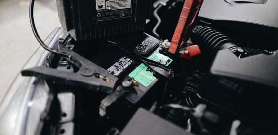 Что будет, если установить АКБ большей или меньшей емкости?